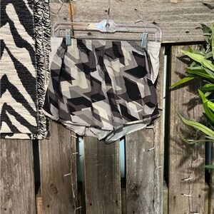 Women’s Nike dry fit running shorts – size medium